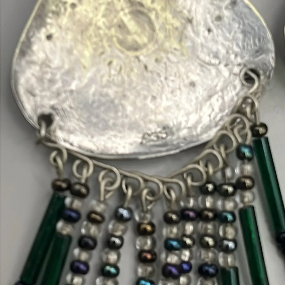 Elegant Vintage Sterling Silver and Green Dangle Earrings - Picture 4 of 4